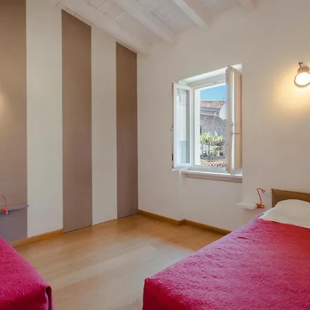 Casa vacanze Alloro *