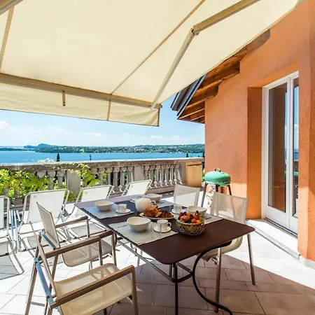 Alloro Ferienhaus *
