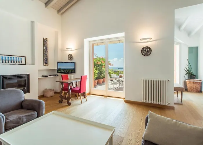 Alloro Gardone Riviera